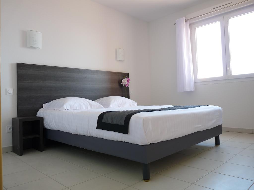 Residence de Tourisme la Provence Saint-Mitre-les-Remparts Chambre photo